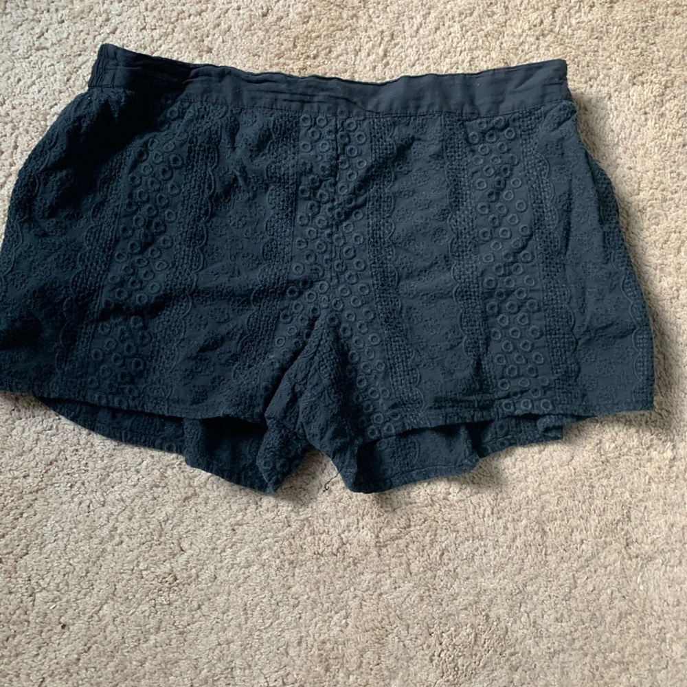 Blk eyelet mtl, fit like XXL. Perfectly Priscilla